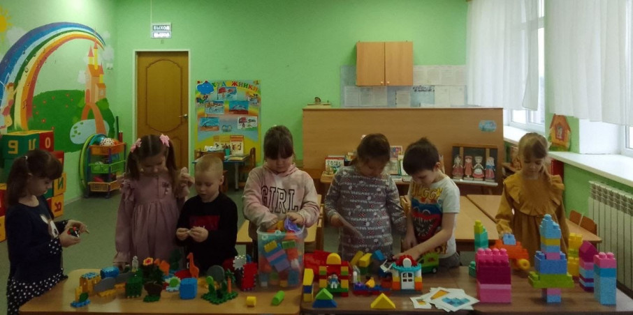 28 января – Международный день конструктора LEGO, посвящённый невероятно популярной игрушке, покорившей сердца миллионов детей и взрослых 28 января – Международный день конструктора LEGO, посвящённый невероятно популярной игрушке, покорившей сердца миллионов детей и взрослых.