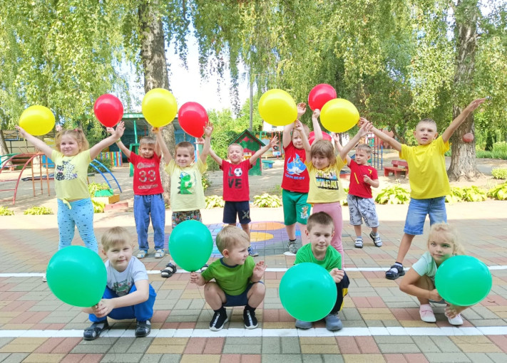 Флешмоб «Светофорова наука». Флешмоб «Светофорова наука». .